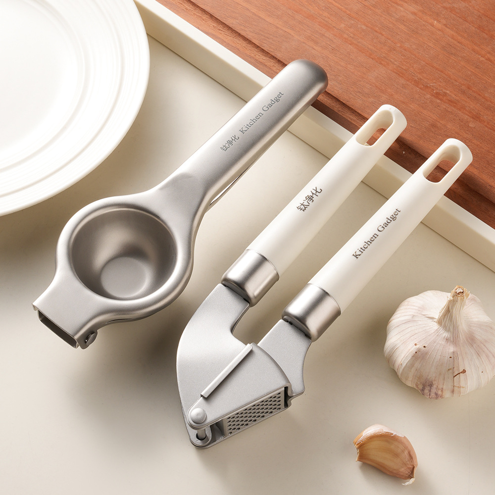 Kitchen Gadgets Juicer - Alat Pemeras Lemon dan Bawang Putih